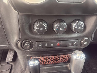 2012 Jeep Wrangler Unlimited Sahara