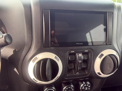 2012 Jeep Wrangler Unlimited Sahara