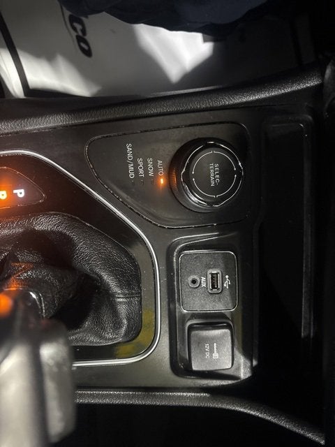 2019 Jeep Cherokee Overland