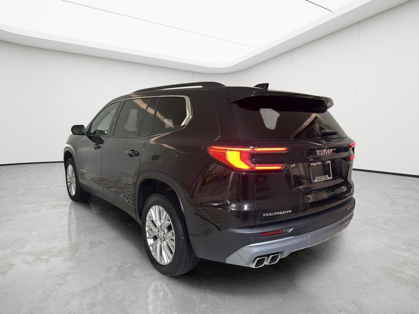 2024 GMC Acadia Elevation