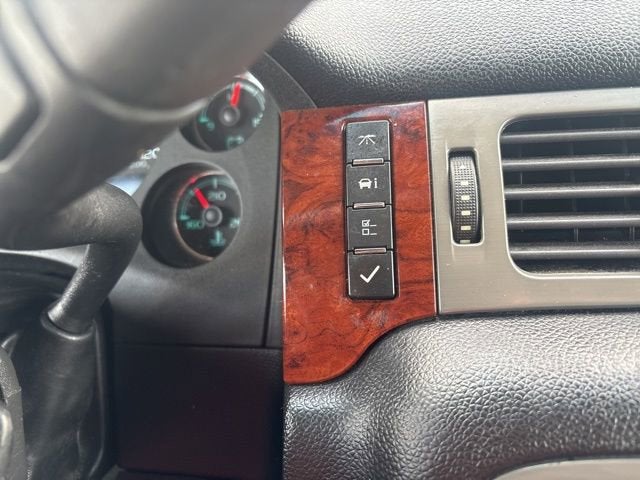 2011 GMC Yukon XL SLT