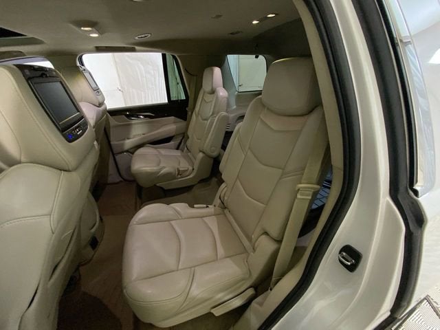 2018 Cadillac Escalade Luxury