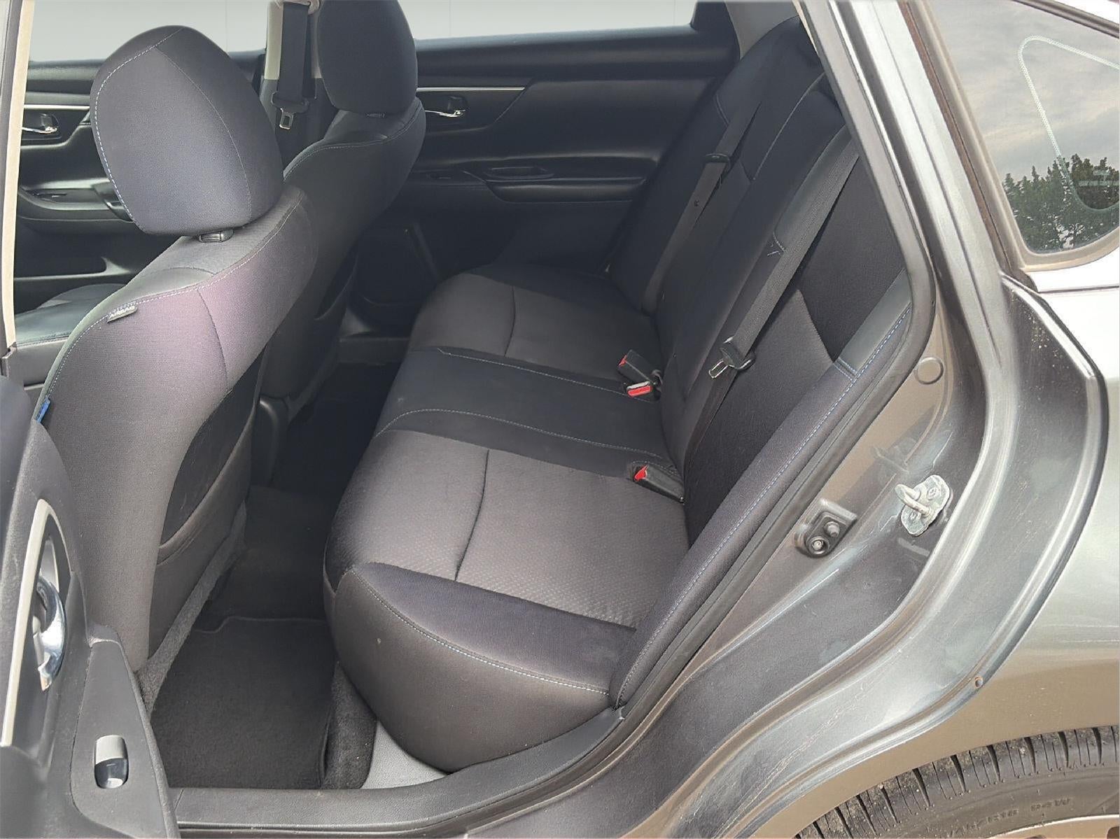 2016 Nissan Altima 2.5 SR