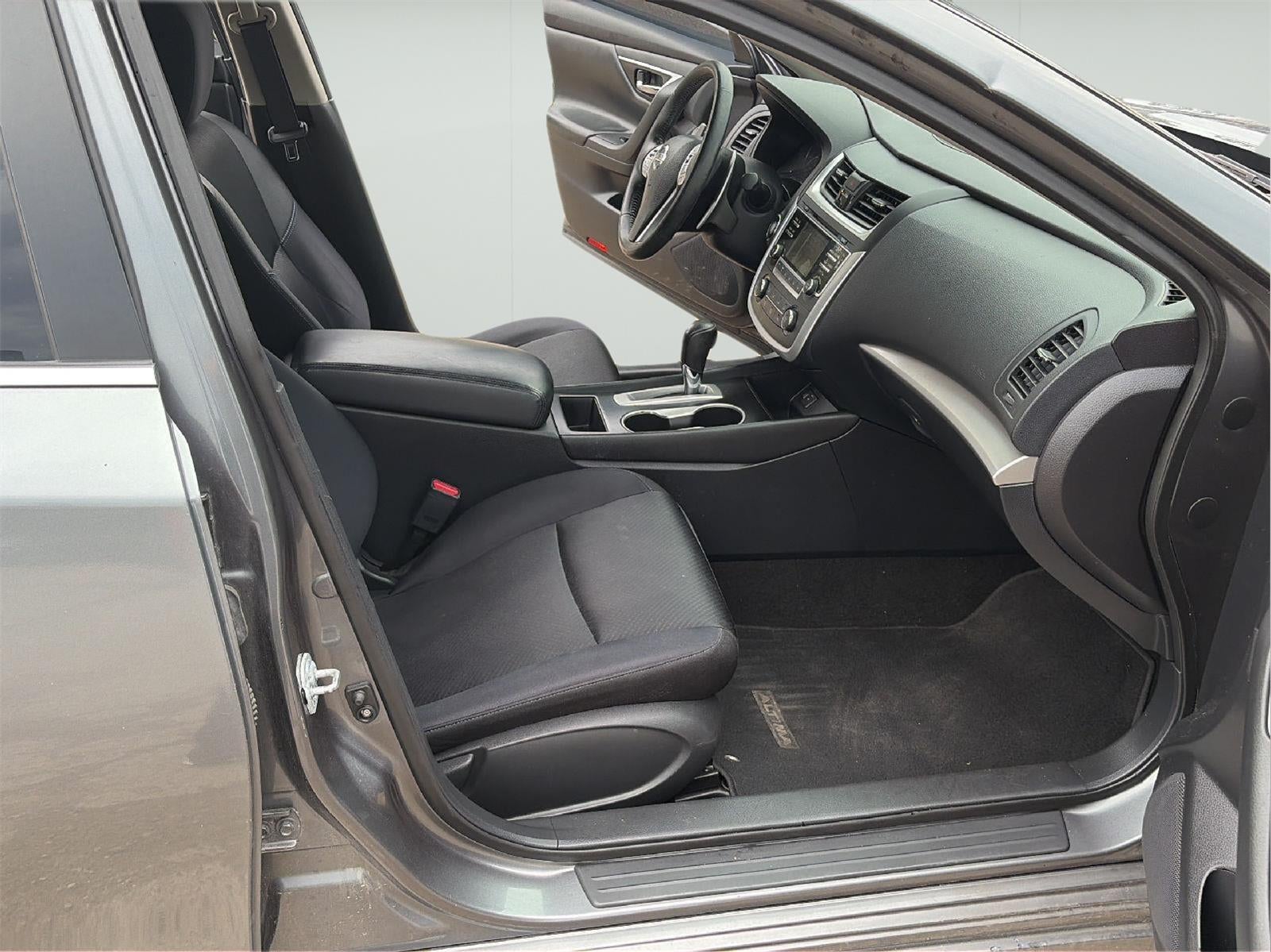 2016 Nissan Altima 2.5 SR