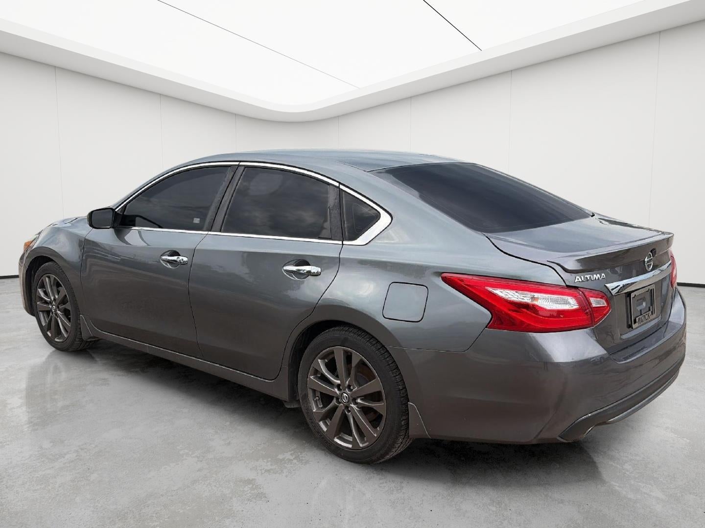 2016 Nissan Altima 2.5 SR