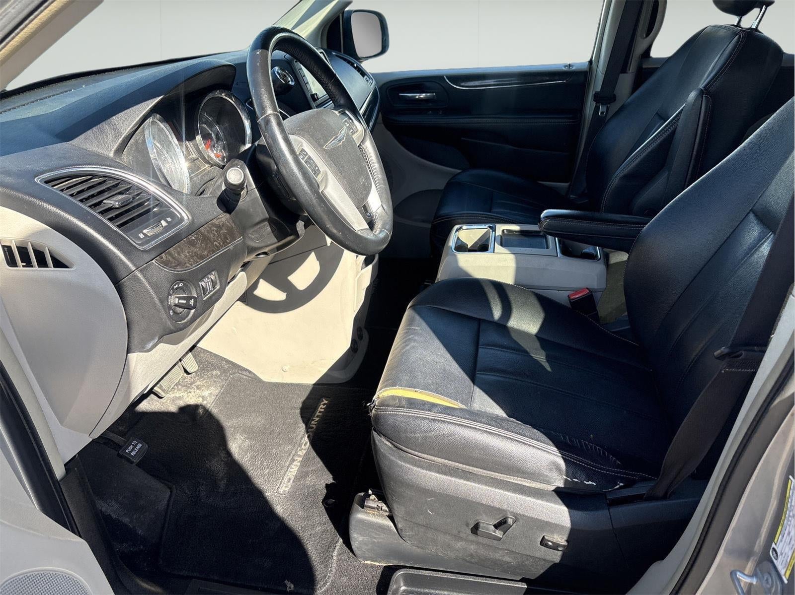 2015 Chrysler Town & Country Touring
