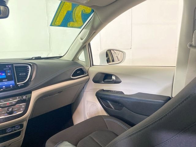 2021 Chrysler Pacifica Touring