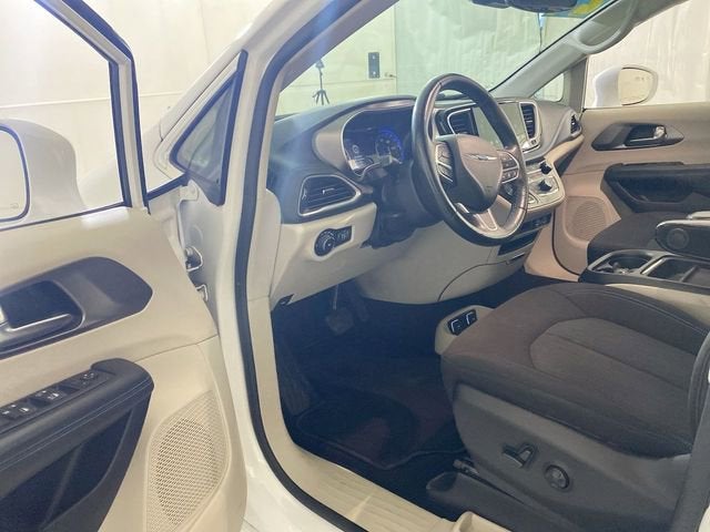 2021 Chrysler Pacifica Touring