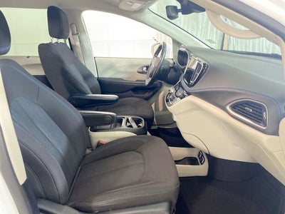 2021 Chrysler Pacifica Touring