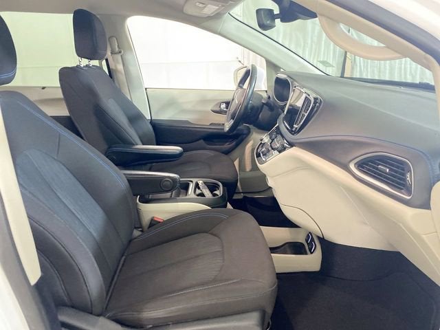 2021 Chrysler Pacifica Touring