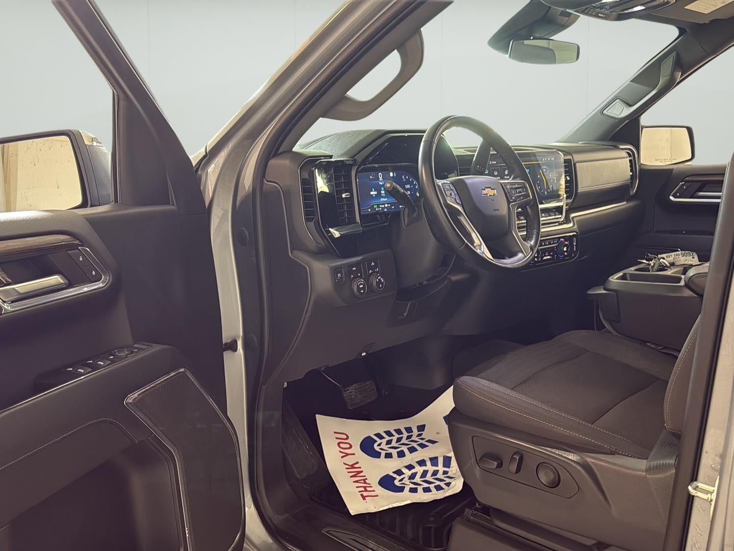 2023 Chevrolet Silverado 1500 LT (2FL)