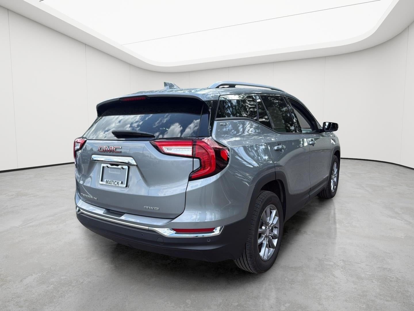 2024 GMC Terrain SLT