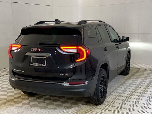2022 GMC Terrain AT4