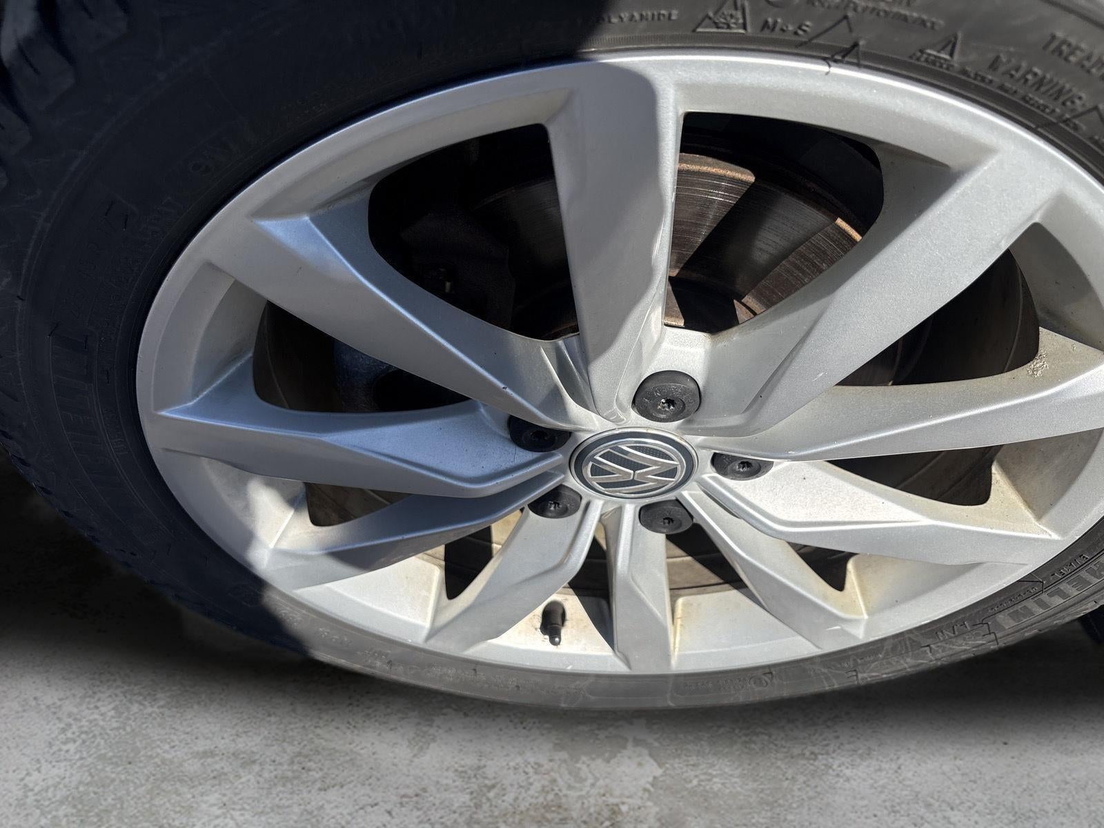 2017 Volkswagen Golf SportWagen S