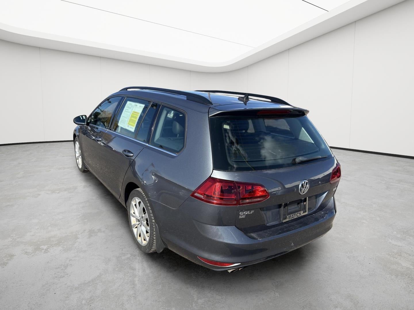 2017 Volkswagen Golf SportWagen S