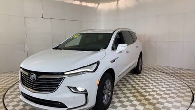 2024 Buick Enclave Essence
