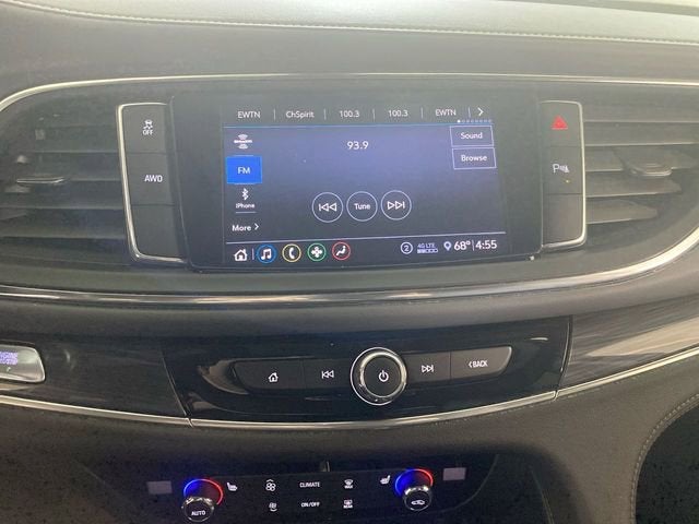 2021 Buick Enclave Essence