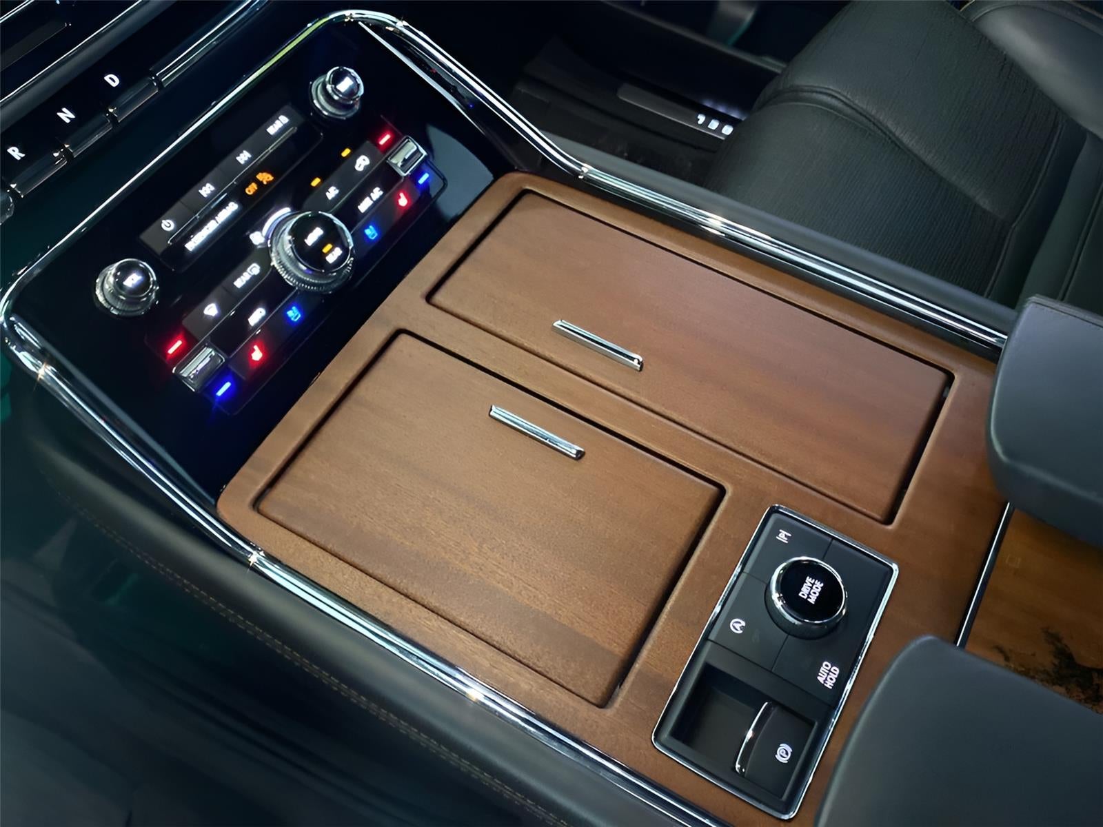 2023 Lincoln Navigator Black Label