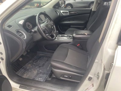 2019 Nissan Pathfinder SV