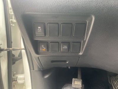 2019 Nissan Pathfinder SV