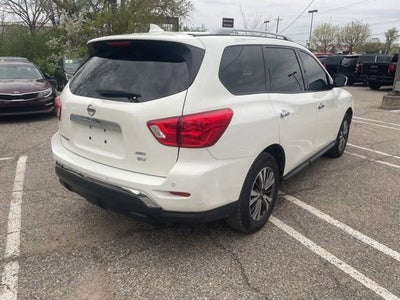 2019 Nissan Pathfinder SV
