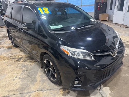 2018 Toyota Sienna XLE