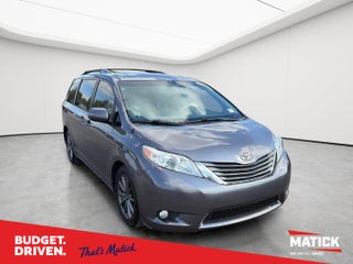 2014 Toyota Sienna XLE V6 8 Passenger