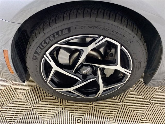 2023 BMW 5 Series 530i