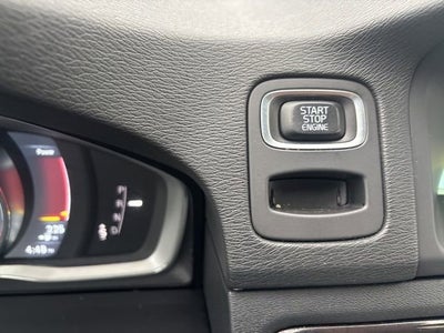 2016 Volvo XC70 T5 Platinum