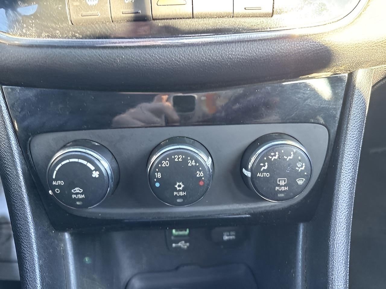 2013 Chrysler 200 Limited