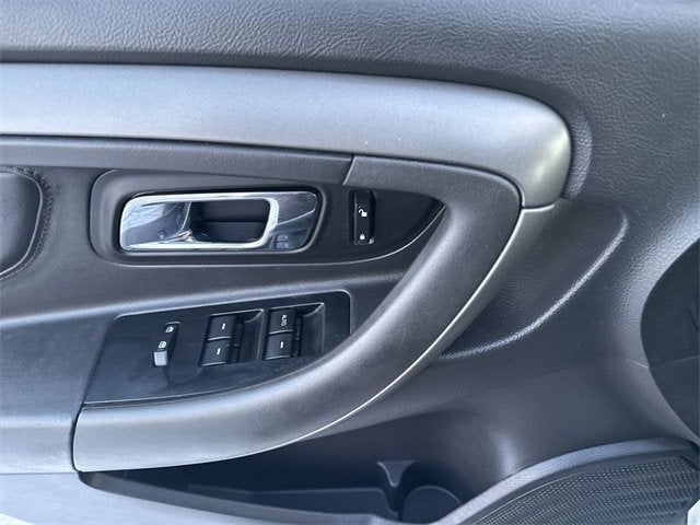 2010 Ford Taurus SEL