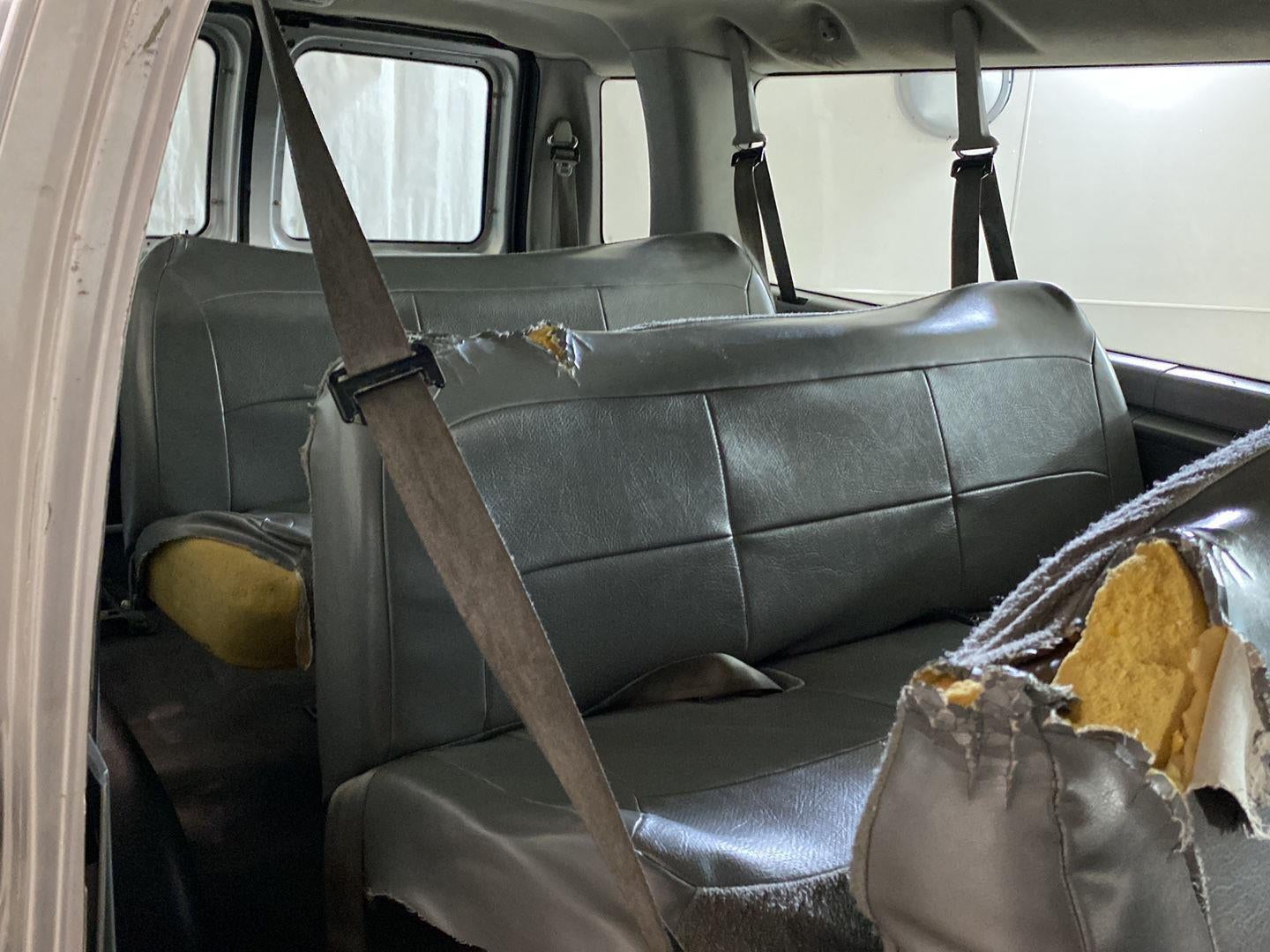 2006 Ford Econoline Wagon XL