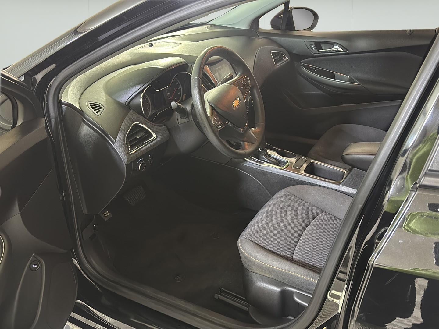 2019 Chevrolet Cruze LS