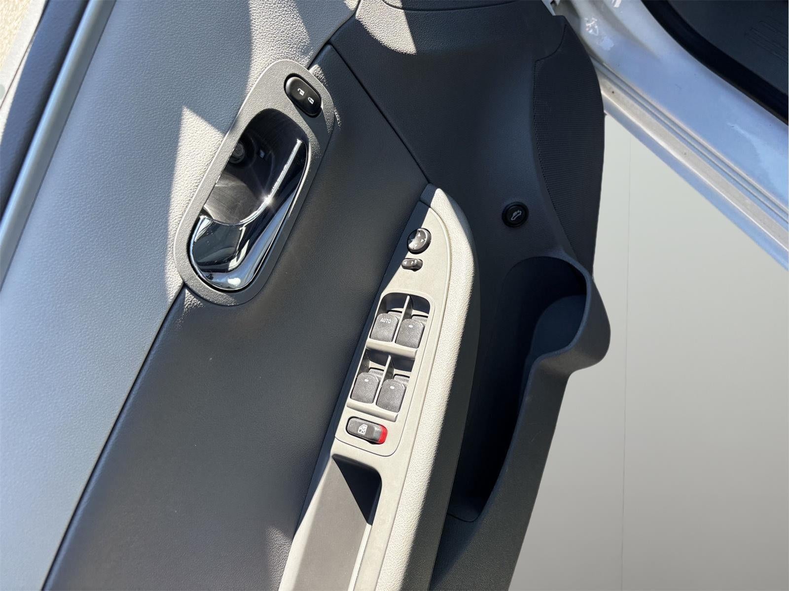 2011 Chevrolet Malibu LS w/1FL