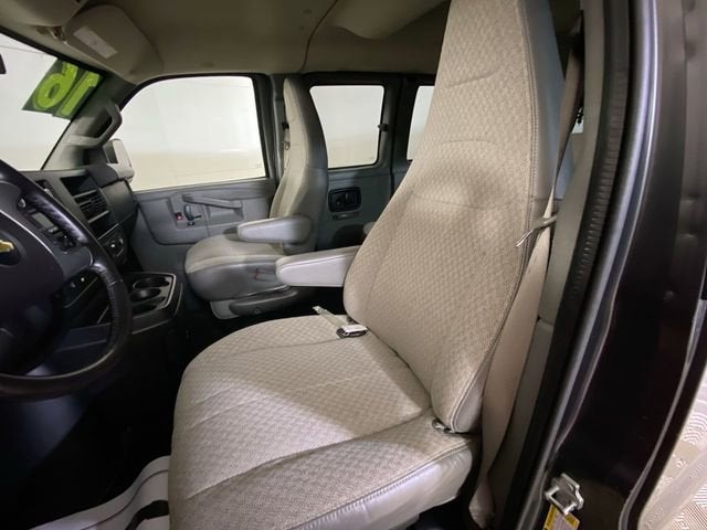 2016 Chevrolet Express Passenger 3500 LT