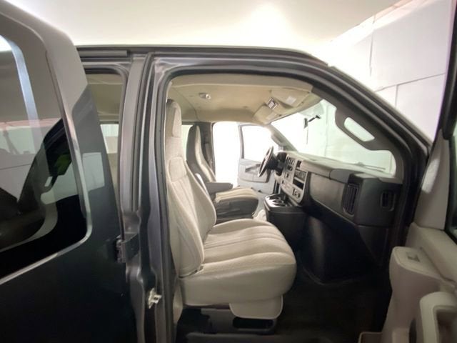 2016 Chevrolet Express Passenger 3500 LT