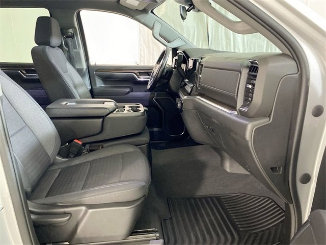 2022 Chevrolet Silverado 1500 LT (2FL)