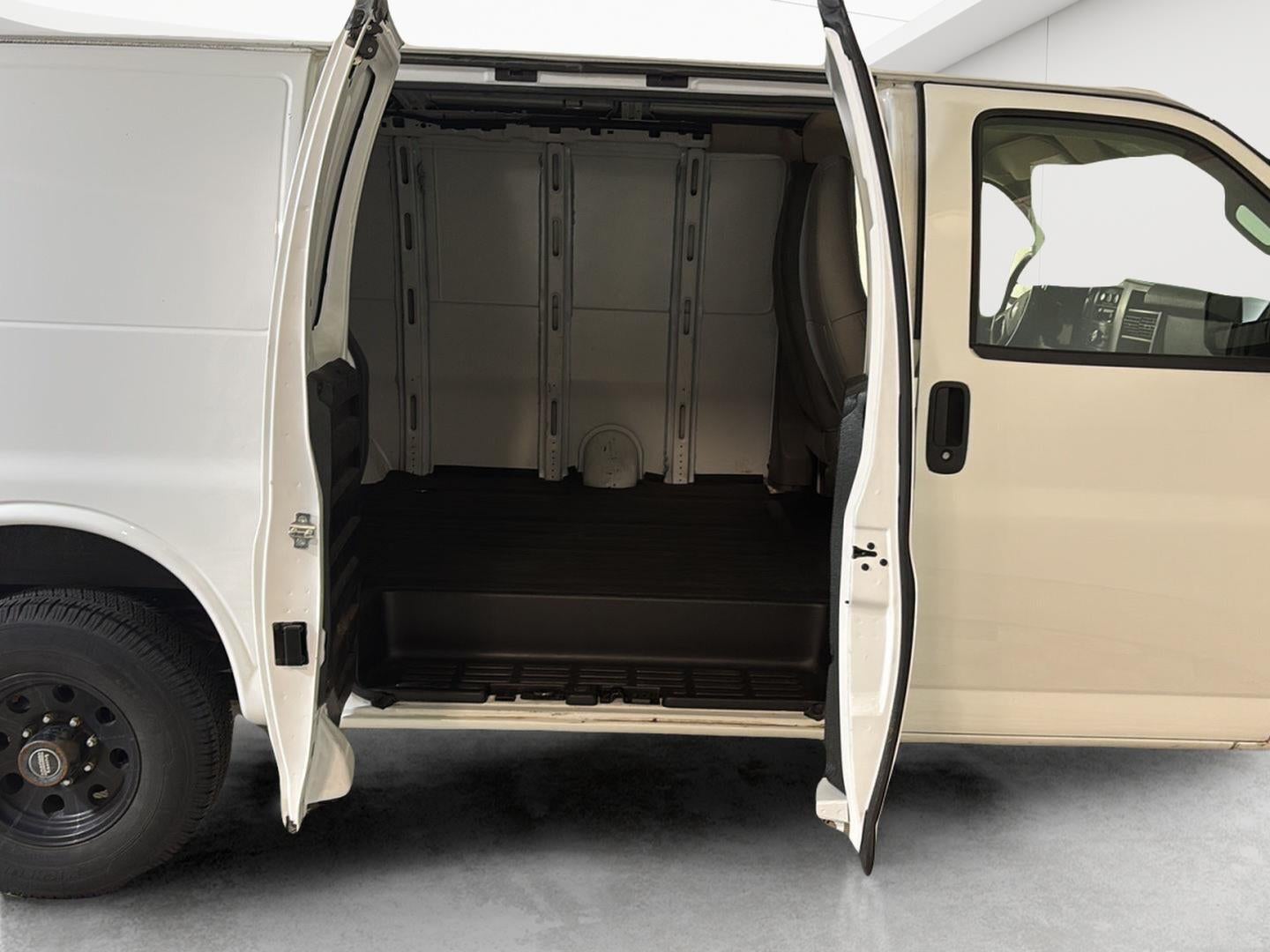 2016 Chevrolet Express Cargo 2500 RWD 2500 135"