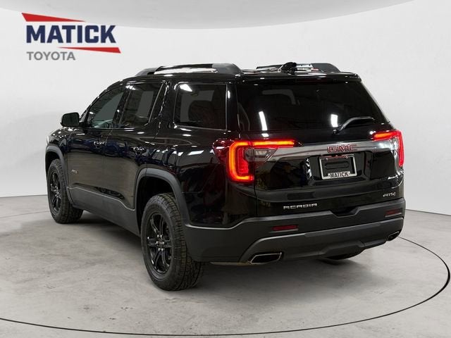 2023 GMC Acadia AT4