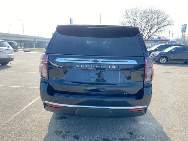 2023 Chevrolet Suburban LT