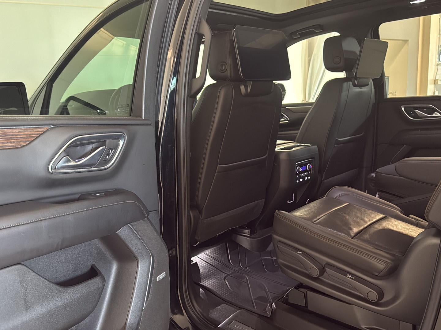 2021 Chevrolet Suburban High Country
