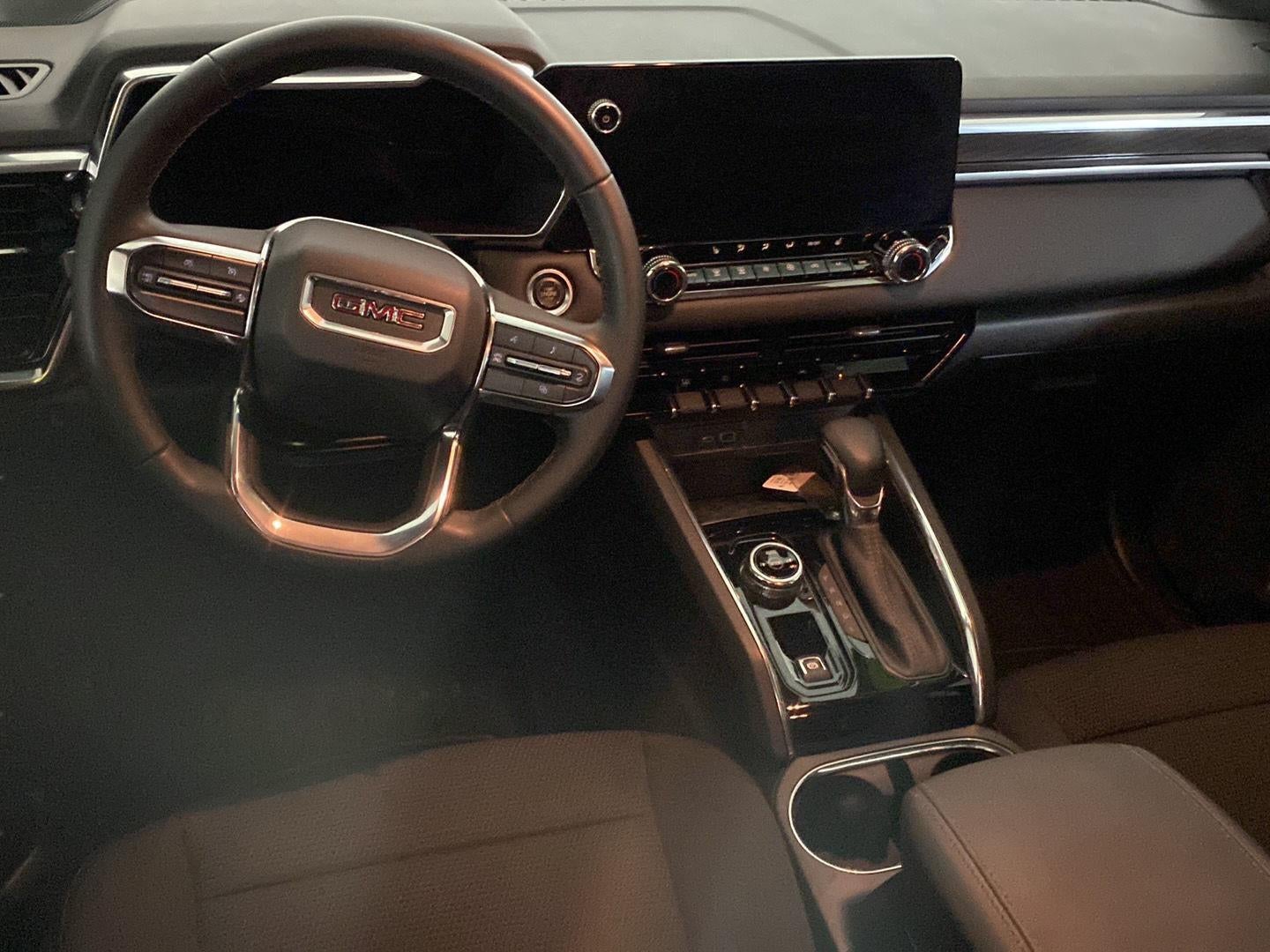 2025 GMC Canyon Elevation