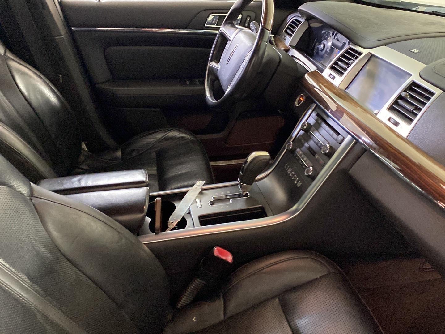 2009 Lincoln MKS AWD