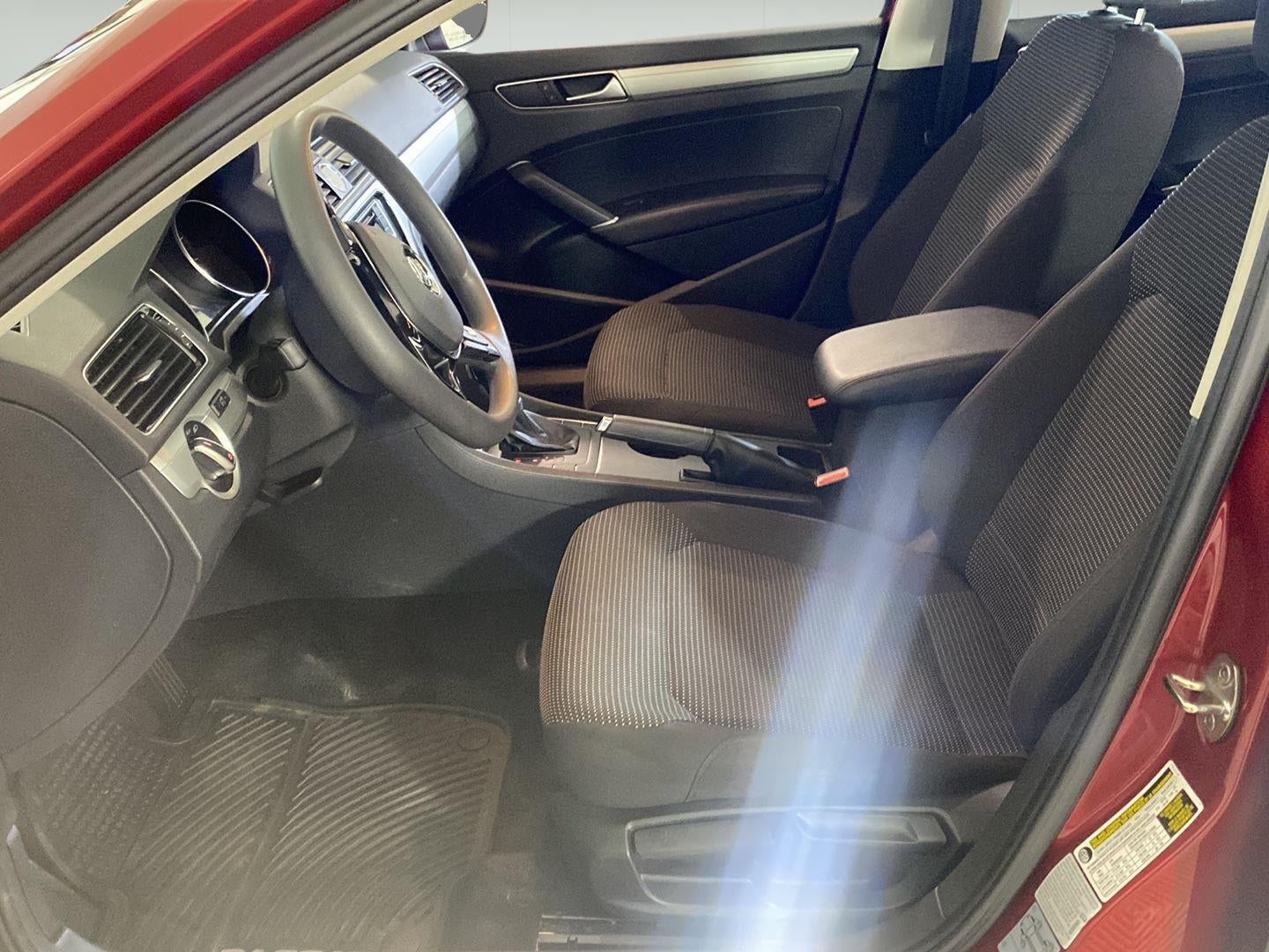 2016 Volkswagen Passat 1.8T S