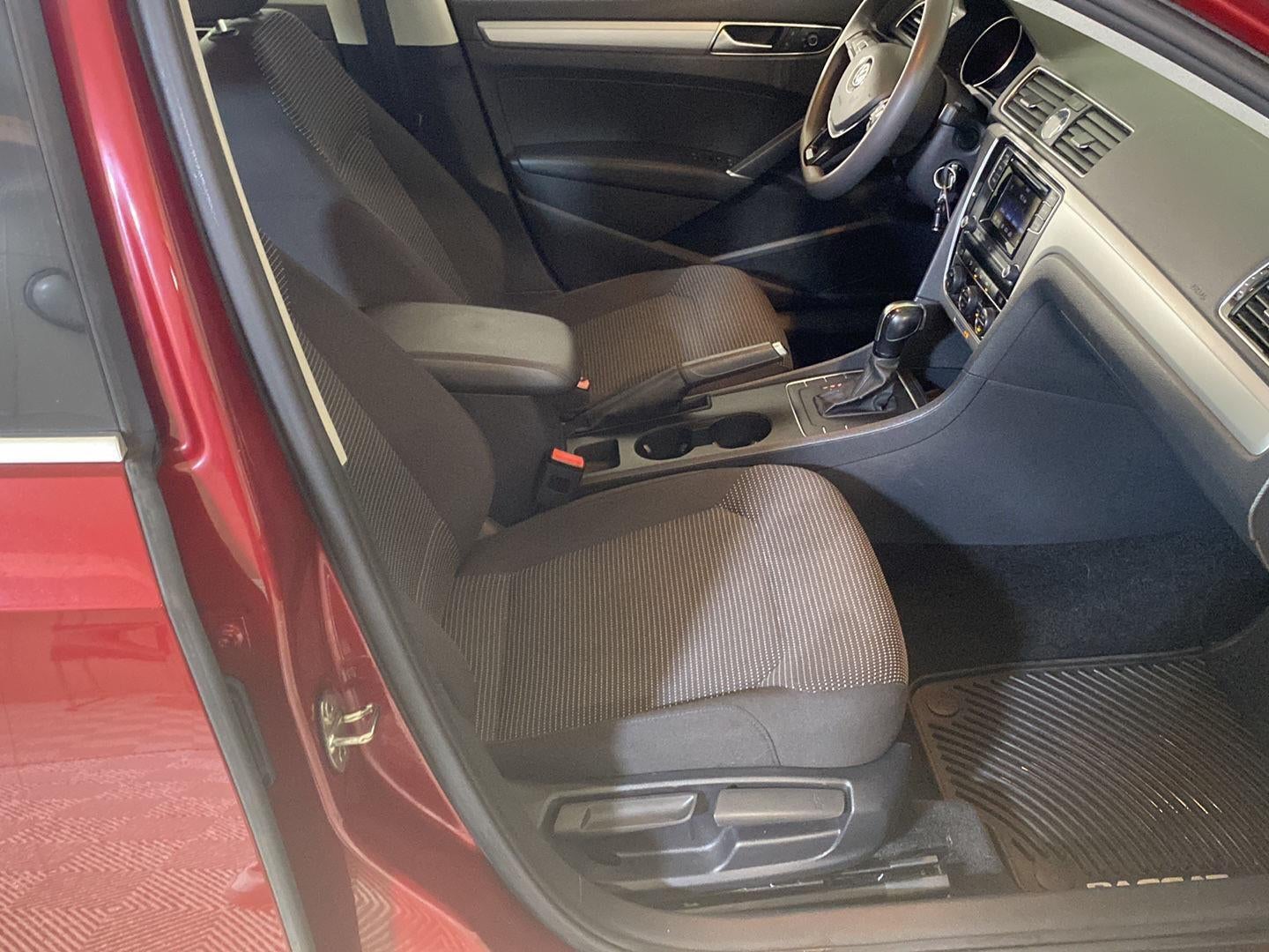 2016 Volkswagen Passat 1.8T S