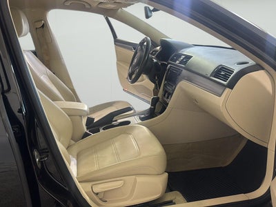 2014 Volkswagen Passat 2.5L SE