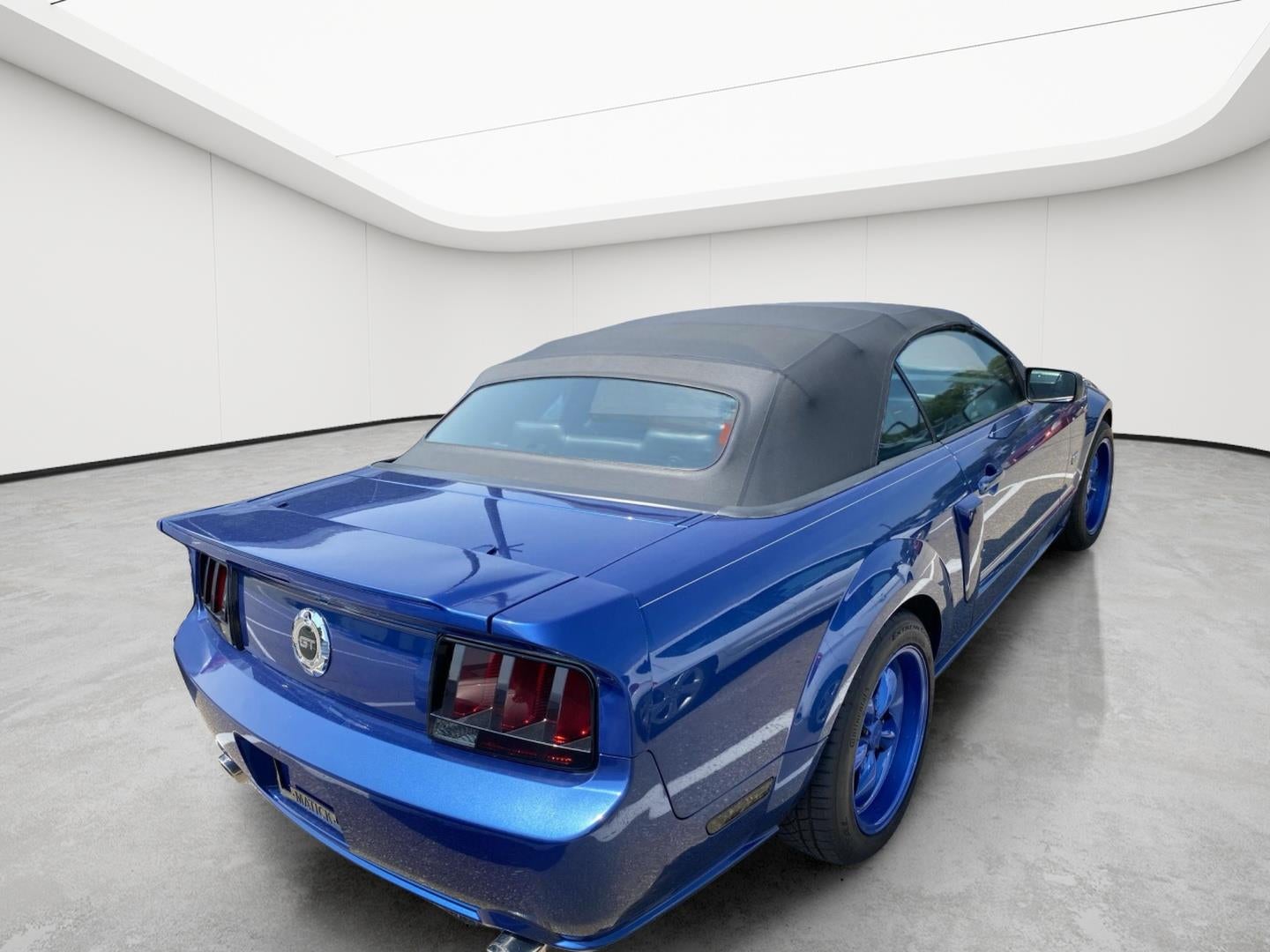 2006 Ford Mustang GT Deluxe