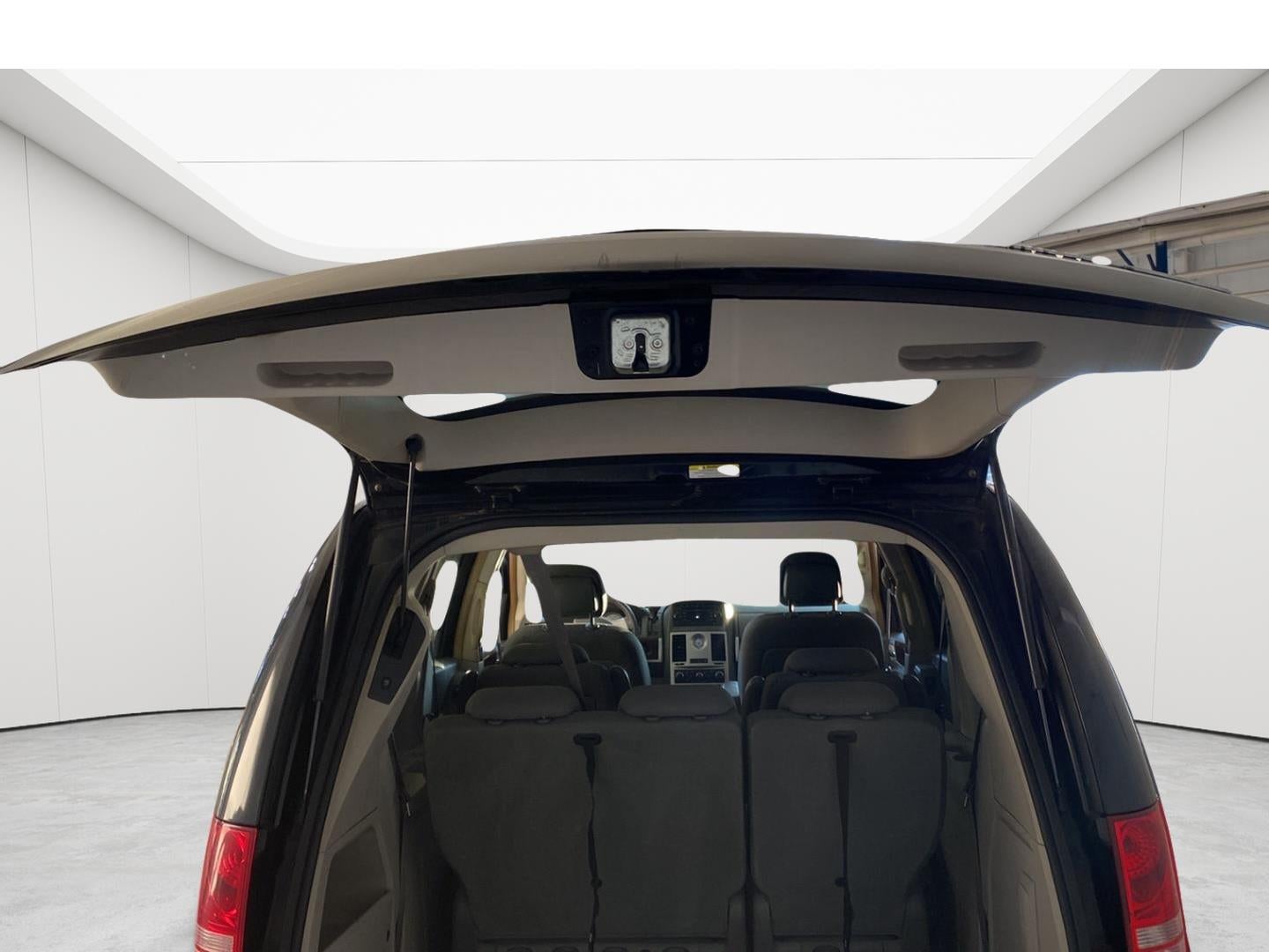 2010 Chrysler Town & Country Touring