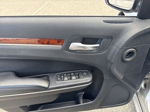 2012 Chrysler 300 Base