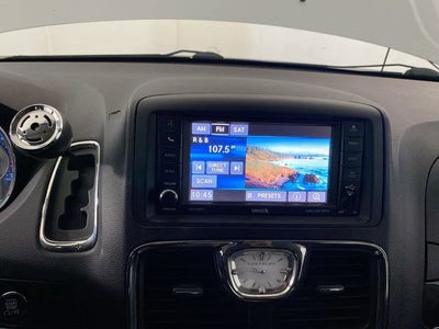 2014 Chrysler Town & Country Touring
